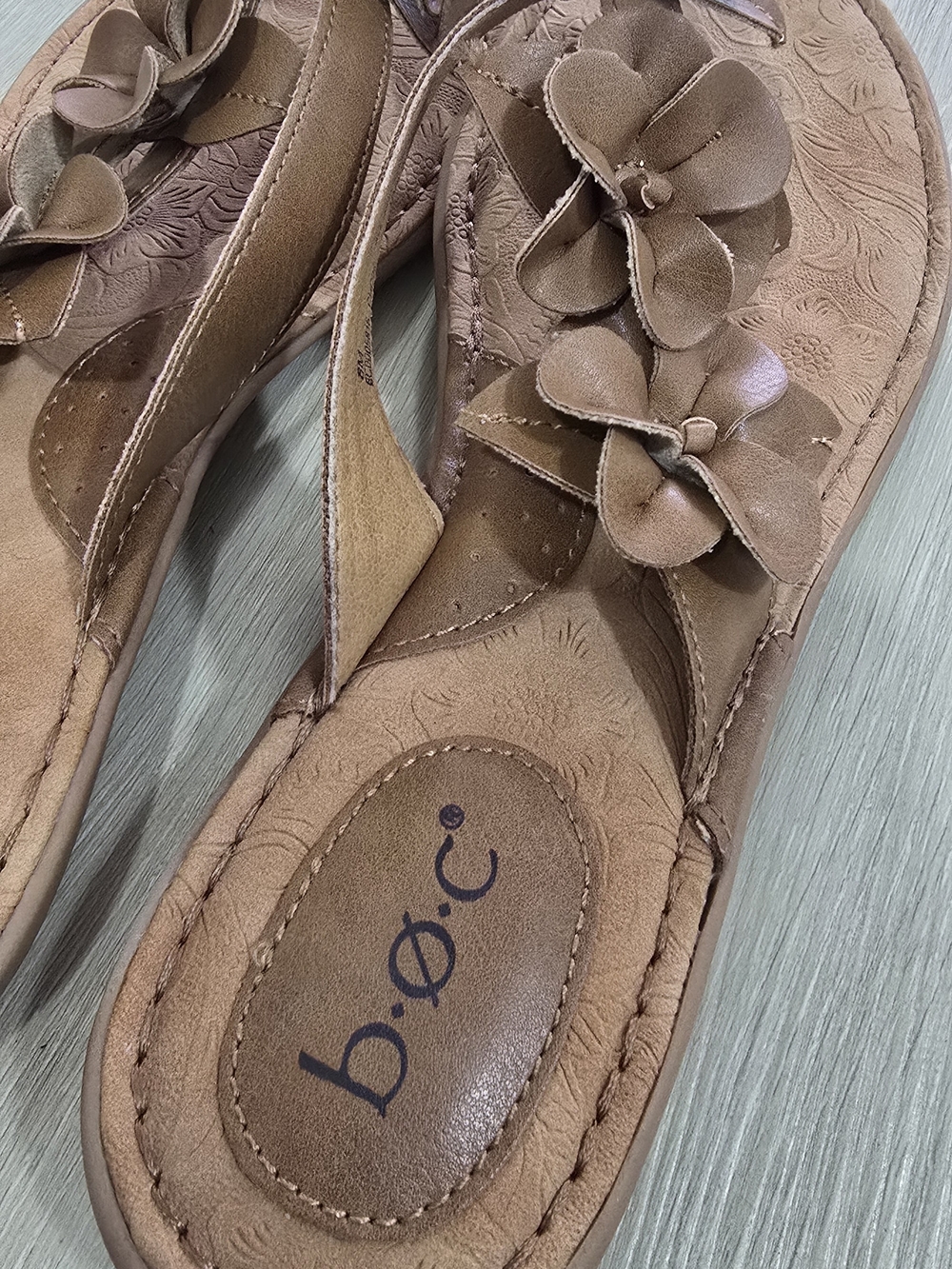 b.o.c. Tan Floral Toe-Post Sandals